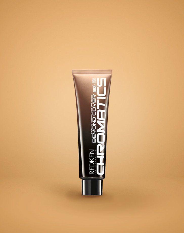Chromatics™ Beyond Cover Age-Defying Permanent Color Redkeniltä